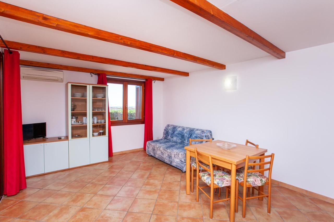 Appartamento Sole Mare Citai San Teodoro  Exterior photo